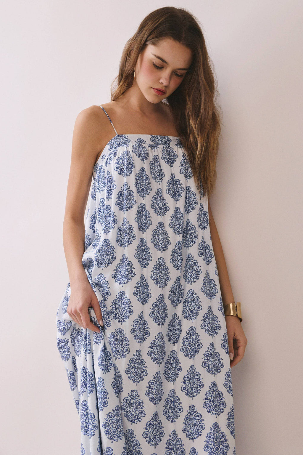 CD06741-Printed Flowy Silhouette Side Pockets Maxi Dress