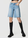 MID RISE RAW HEM MEDIUM WASH JORTS T7494