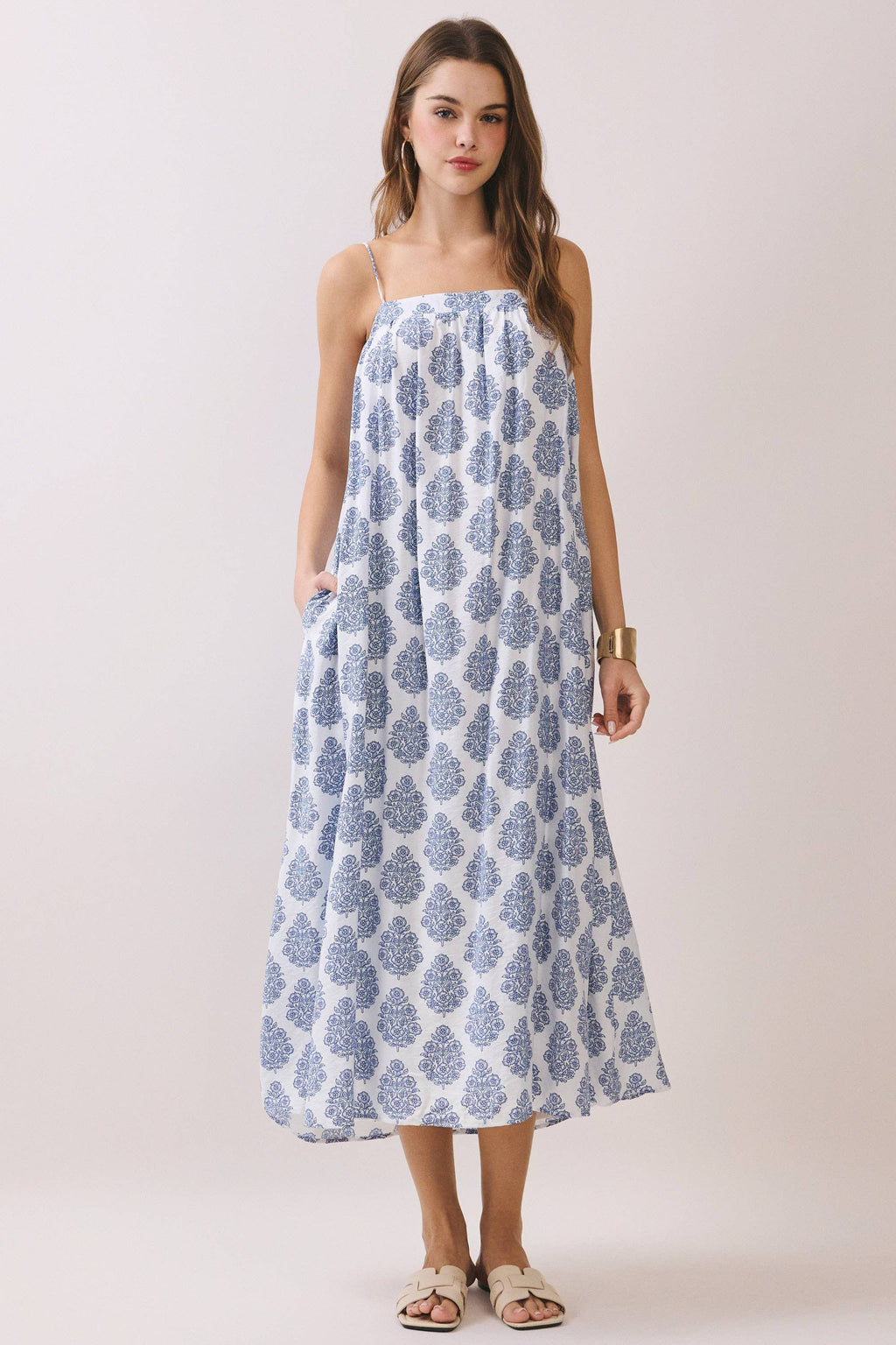 CD06741-Printed Flowy Silhouette Side Pockets Maxi Dress